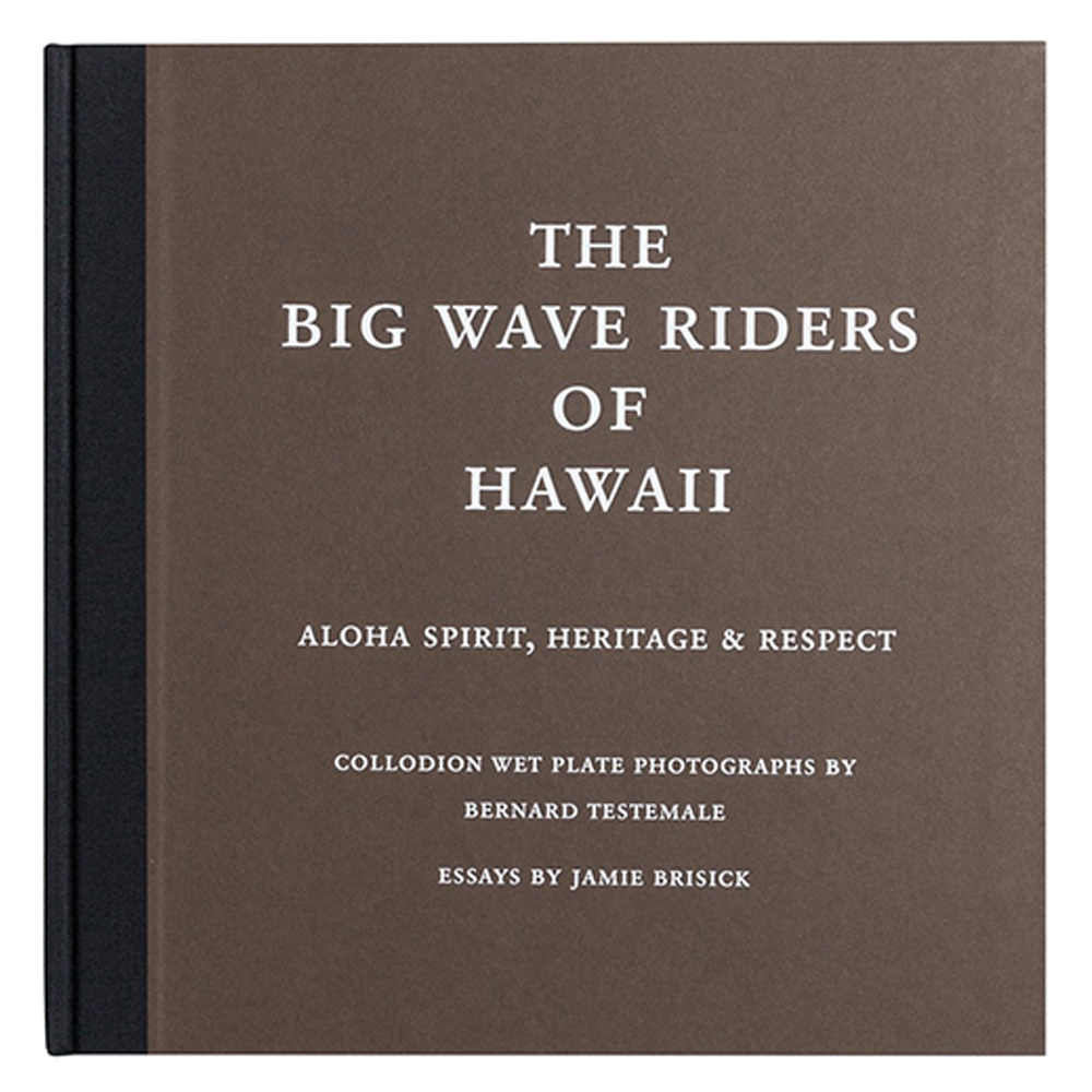 ＜Quiksilver＞ 【限定】THE BIG WAVE RIDERS 今回'THE QUIKSILVER 30TH ANNUAL IN MEMORY OF EDDIE AIKAU' を記念してQUIKSILVERが作成したフォトブック